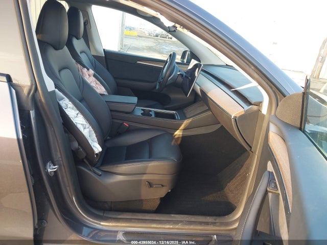 7SAYGDED9PF965987 Tesla Model Y Rwd