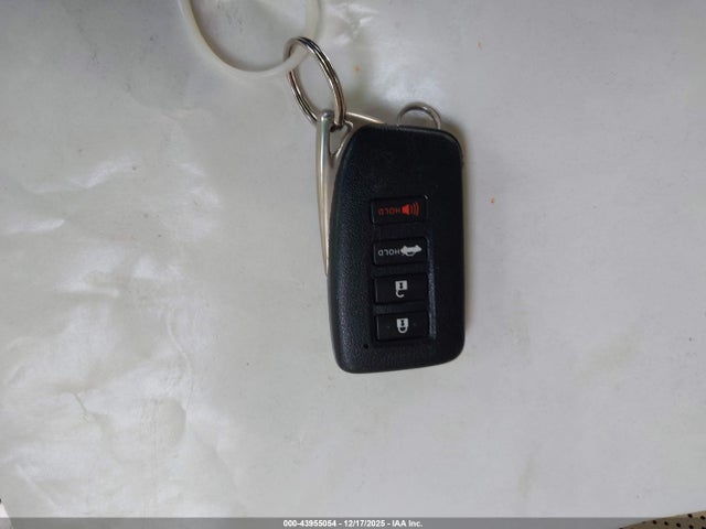43955054 :رقم المزاد ، JTHBK1GG4F2173639 vin ، 2015 Lexus Es 350 مزاد بيع