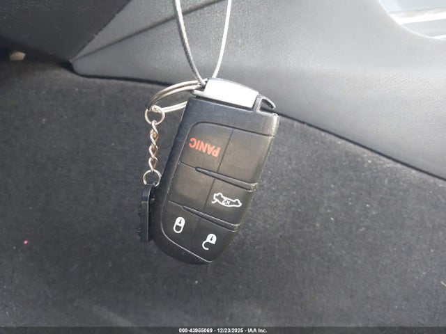 Продажа на аукционе авто 2020 Chrysler 300 Touring, vin: 2C3CCAAG7LH150813, номер лота: 43955069