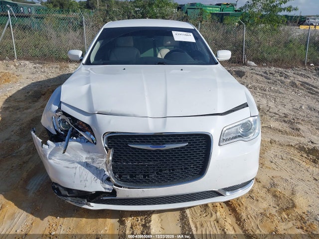 Продажа на аукционе авто 2020 Chrysler 300 Touring, vin: 2C3CCAAG7LH150813, номер лота: 43955069