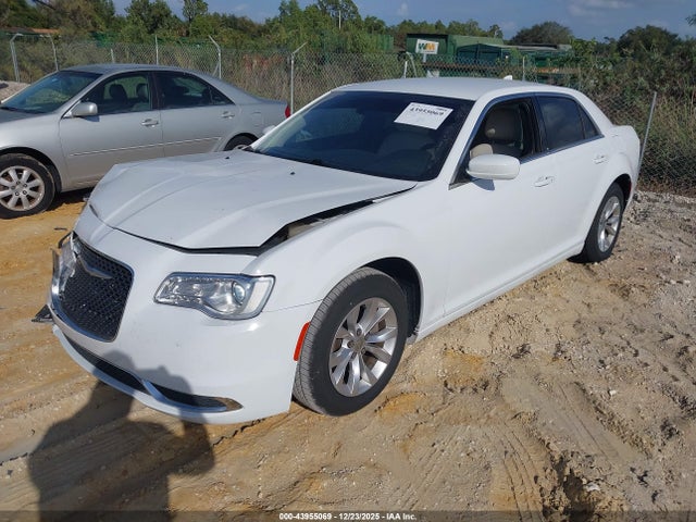 Продажа на аукционе авто 2020 Chrysler 300 Touring, vin: 2C3CCAAG7LH150813, номер лота: 43955069