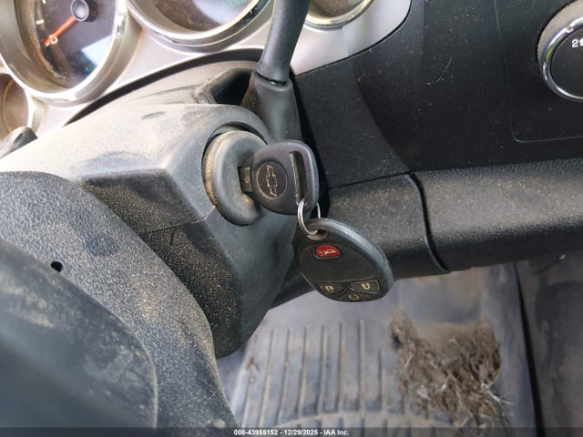 43955152 :رقم المزاد ، 1GB4K0CL0BF152852 vin ، 2011 Chevrolet Silverado 3500hd Chassis Lt1 مزاد بيع