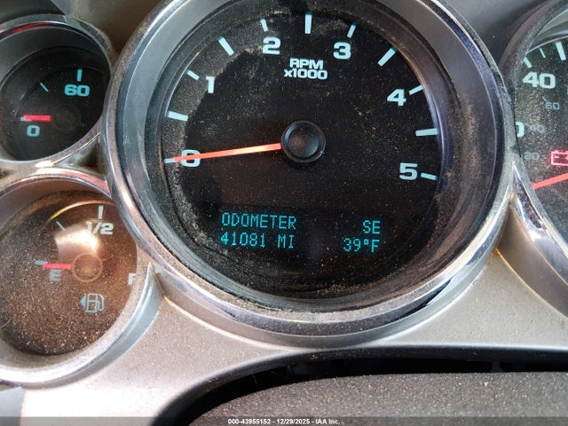 43955152 :رقم المزاد ، 1GB4K0CL0BF152852 vin ، 2011 Chevrolet Silverado 3500hd Chassis Lt1 مزاد بيع