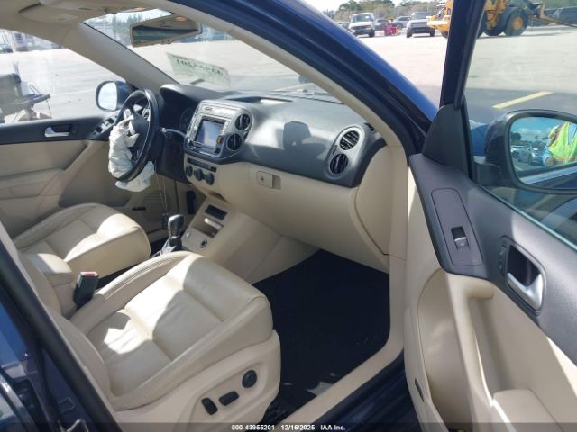 2016 VOLKSWAGEN TIGUAN WVGAV7AX8GW580580 Photo 4