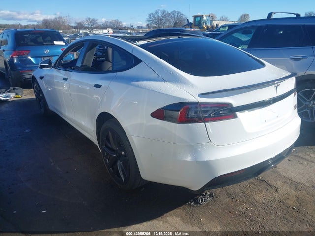 2021 TESLA MODEL S 5YJSA1E66MF443303 Photo 2