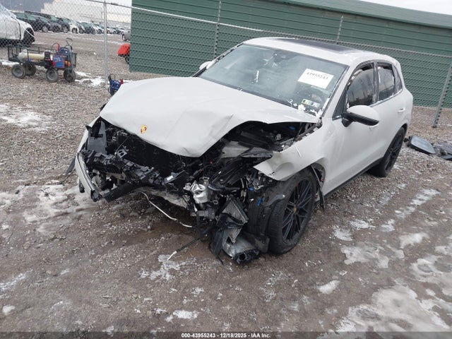 2024 PORSCHE CAYENNE WP1AL2AY4RDA32661 Photo 1