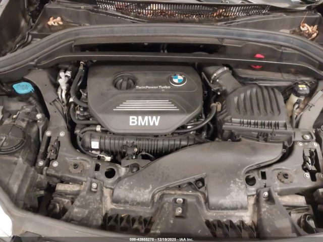 2018 BMW X1 WBXHT3C31J3H33679 Photo 9
