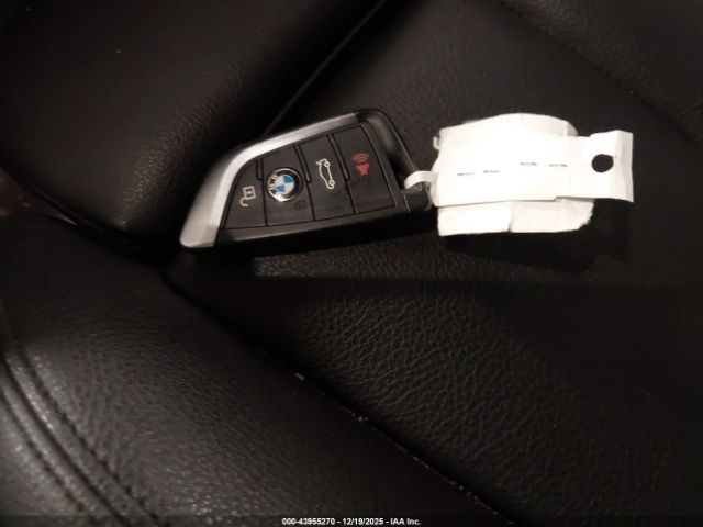 2018 BMW X1 WBXHT3C31J3H33679 Photo 10