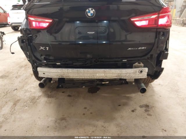 2018 BMW X1 WBXHT3C31J3H33679 Photo 5