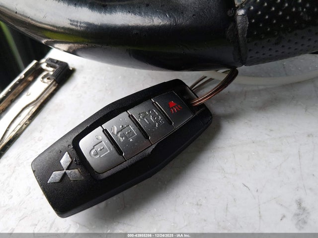 2022 MITSUBISHI OUTLANDER JA4J4VA80NZ071318 Photo 10