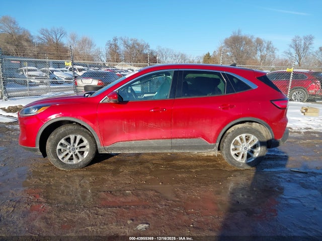 1FMCU9G6XLUC08122 Ford ESCAPE SE
