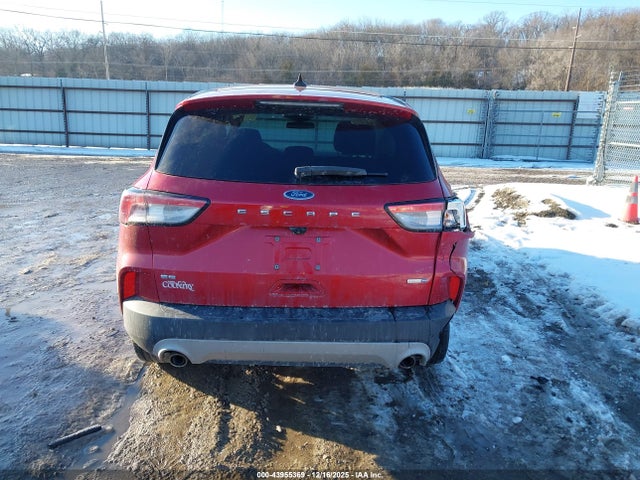 1FMCU9G6XLUC08122 Ford ESCAPE SE