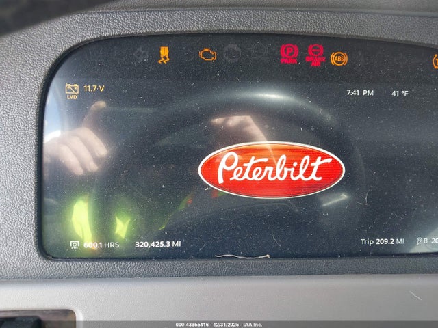 43955416 :رقم المزاد ، 1XPXD49X1PD799010 vin ، 2023 Peterbilt 389 مزاد بيع