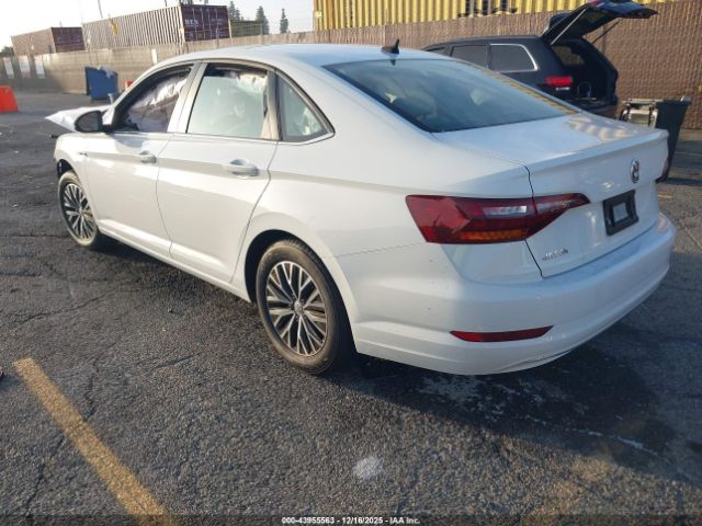 2019 VOLKSWAGEN JETTA 3VWE57BU4KM028039 Photo 2