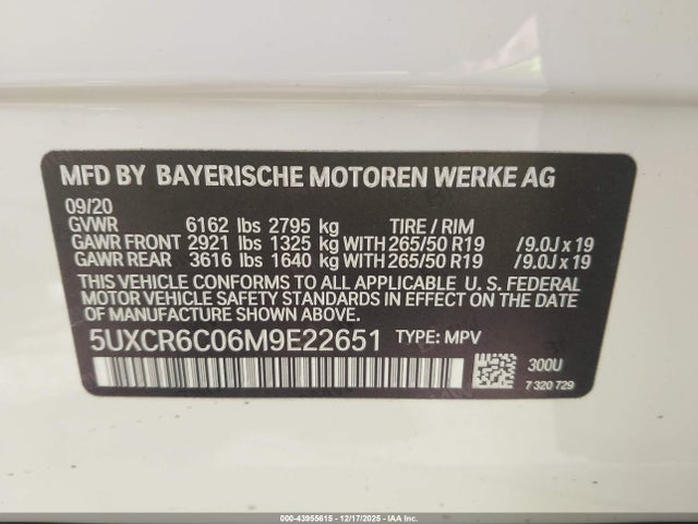 2021 BMW X5 5UXCR6C06M9E22651 Photo 8