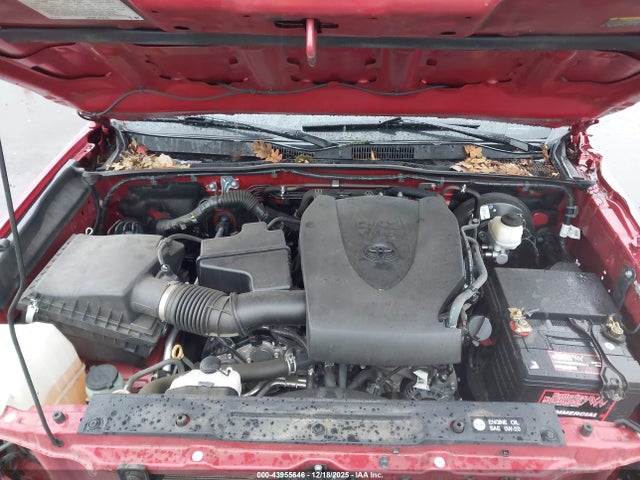 5TFRZ5CN5JX062679 Toyota Tacoma Sr5 V6