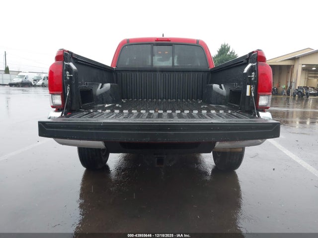 5TFRZ5CN5JX062679 Toyota Tacoma Sr5 V6