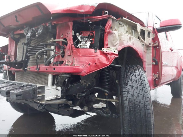 5TFRZ5CN5JX062679 Toyota Tacoma Sr5 V6