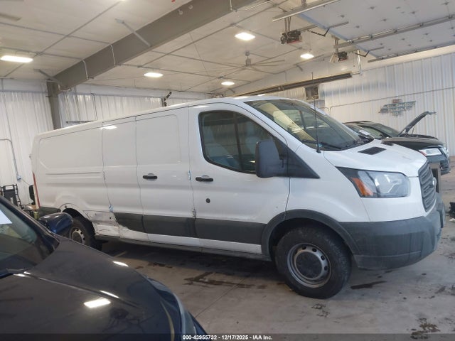 1FTYR2ZM0HKB43167 Ford Transit-250