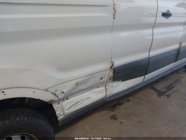 1FTYR2ZM0HKB43167 Ford Transit-250