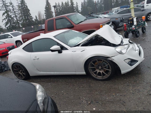 JF1ZNAA12F9709870 Scion FR-S