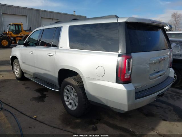 2018 GMC YUKON XL 1GKS2GKC0JR182500 Photo 2