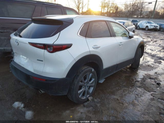 2022 MAZDA CX-30 3MVDMBCLXNM424571 Photo 3