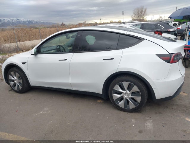 7SAYGDEE9NF364519 Tesla Model Y Long Range Dual Motor All-wheel Drive