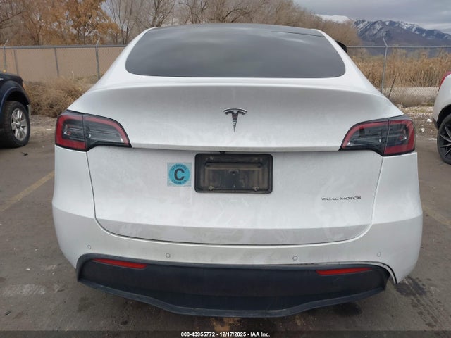 7SAYGDEE9NF364519 Tesla Model Y Long Range Dual Motor All-wheel Drive