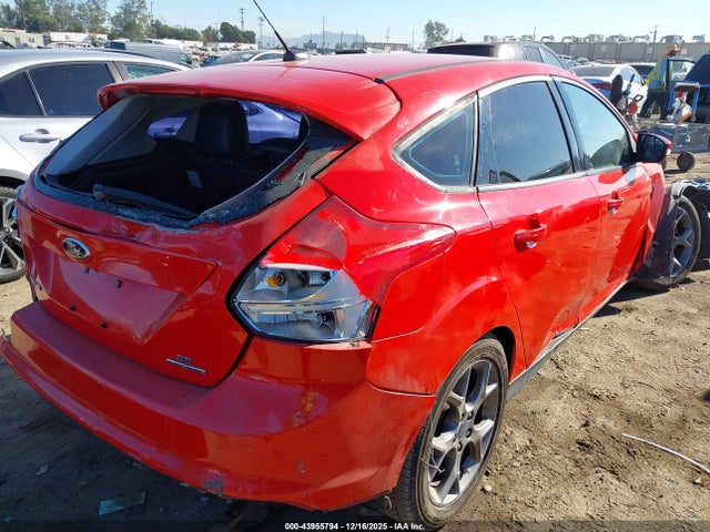 1FADP3K25EL414884 Ford FOCUS SE