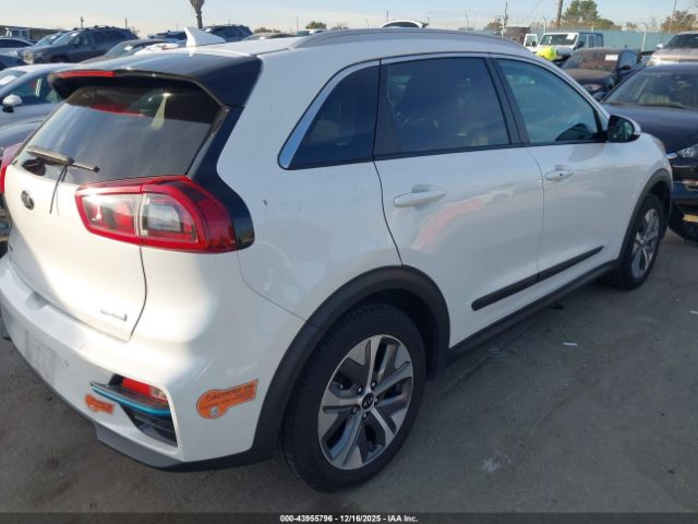 2019 KIA NIRO EV KNDCE3LG7K5028859 Photo 3