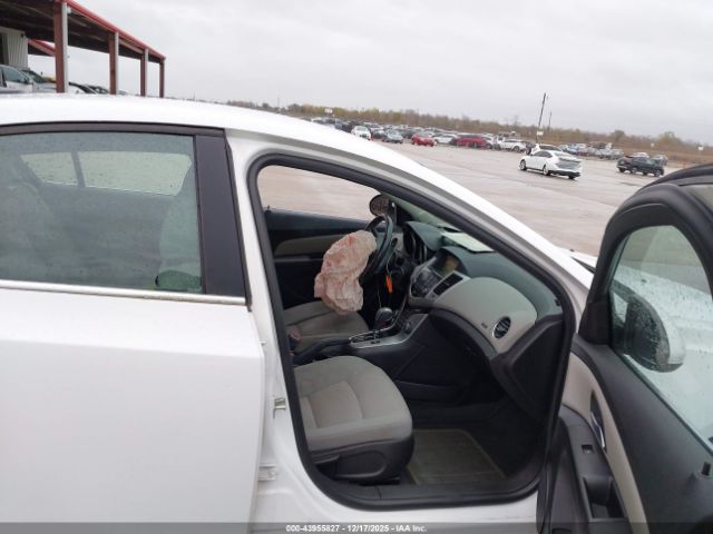 2014 CHEVROLET CRUZE 1G1PC5SB2E7257055 Photo 4