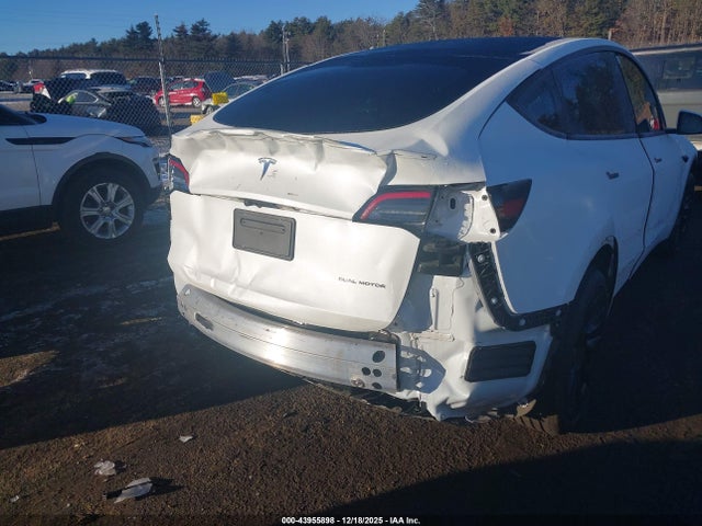 2023 TESLA MODEL Y 7SAYGDEE0PF767856 Photo 5