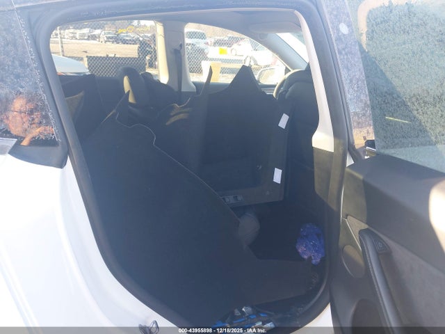 2023 TESLA MODEL Y 7SAYGDEE0PF767856 Photo 7