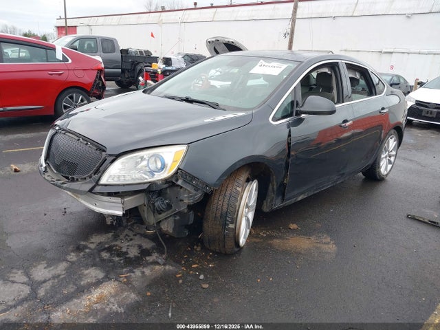 Buick Verano 2014 1G4PP5SK4E4115007 Image 2