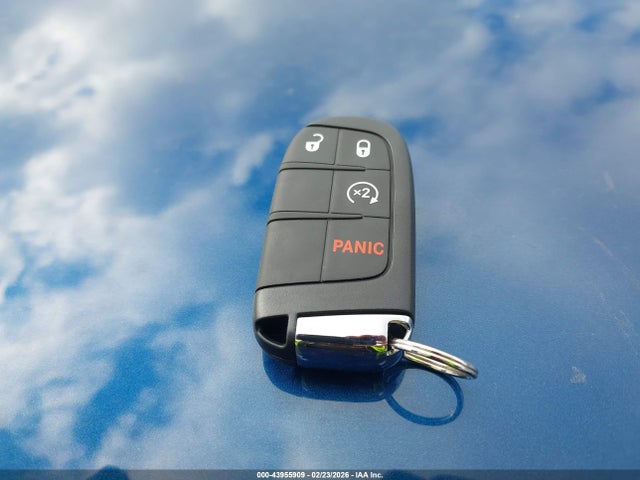 2023 Jeep Compass Latitude Lux Fwd მანქანა იყიდება აუქციონზე, vin: 3C4NJDFN8PT507965, აუქციონის ნომერი: 43955909