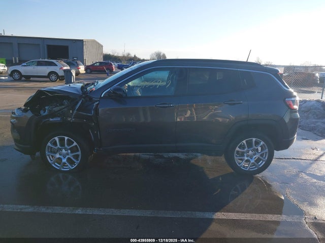 2023 Jeep Compass Latitude Lux Fwd მანქანა იყიდება აუქციონზე, vin: 3C4NJDFN8PT507965, აუქციონის ნომერი: 43955909