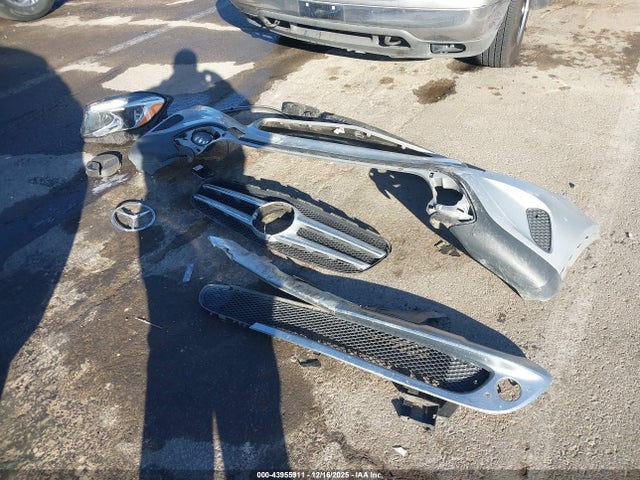 43955911 :رقم المزاد ، WDCTG4GB5FJ062594 vin ، 2015 Mercedes-benz Gla 250 4matic مزاد بيع