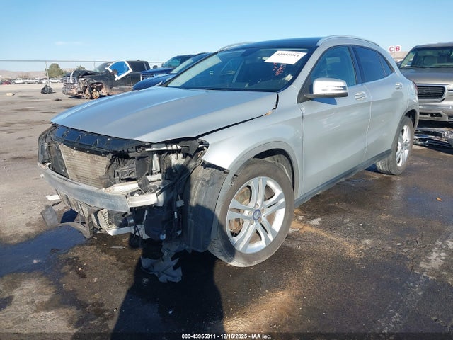 43955911 :رقم المزاد ، WDCTG4GB5FJ062594 vin ، 2015 Mercedes-benz Gla 250 4matic مزاد بيع
