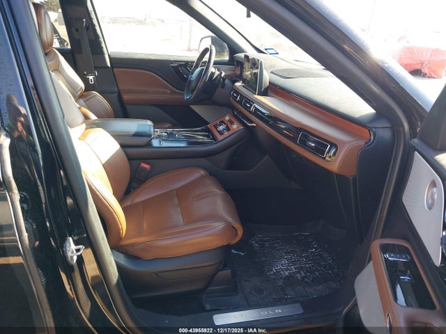 2020 LINCOLN AVIATOR 5LM5J7XC4LGL00625 Photo 4