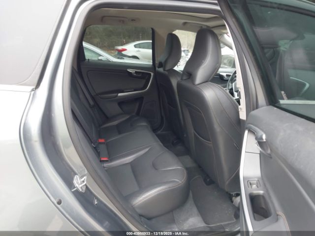 2017 VOLVO XC60 YV449MRR9H2196968 Photo 7