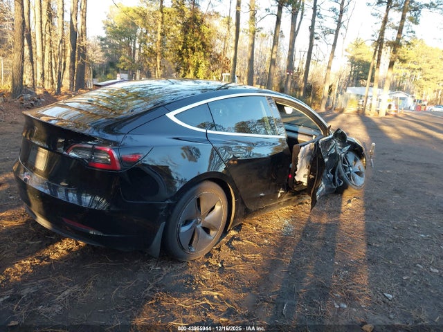 2019 TESLA MODEL 3 5YJ3E1EA8KF424651 Photo 3
