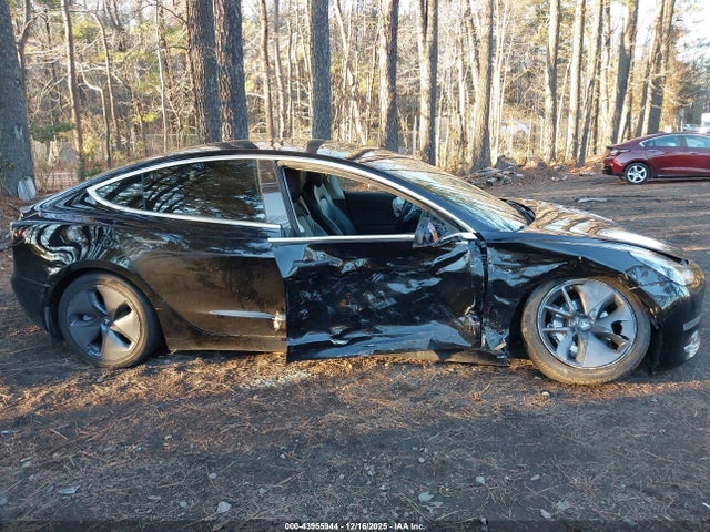 2019 TESLA MODEL 3 5YJ3E1EA8KF424651 Photo 5