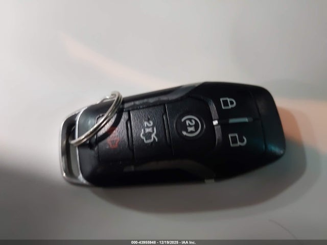 Ford Explorer Platinum 2016 1FM5K8HT2GGB41694 Image 11
