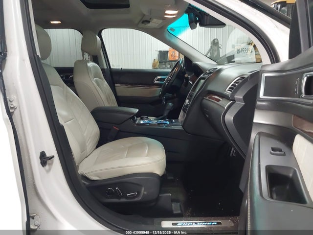 Ford Explorer Platinum 2016 1FM5K8HT2GGB41694 Image 5