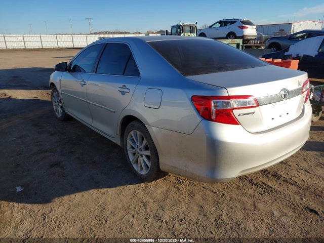 43955986 :رقم المزاد ، 4T1BF1FK5CU063514 vin ، 2012 Toyota Camry Xle مزاد بيع