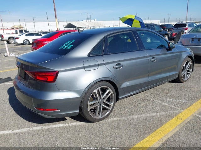 2019 AUDI A3 WAUAUGFF1KA125130 Photo 3