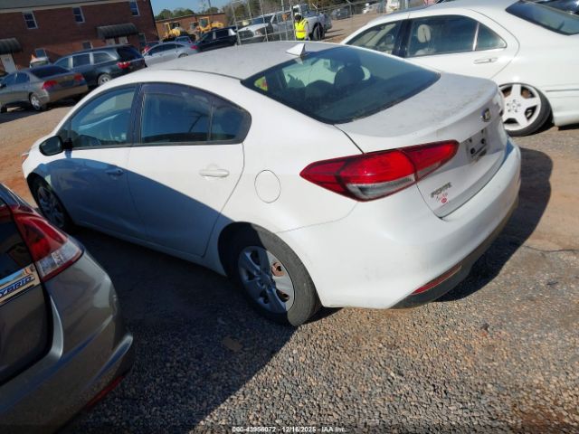 2017 KIA FORTE 3KPFL4A70HE134952 Photo 2