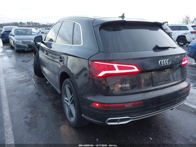 2018 AUDI SQ5 WA1A4AFY0J2084476 Photo 2