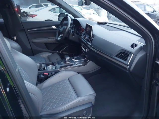 2018 AUDI SQ5 WA1A4AFY0J2084476 Photo 4